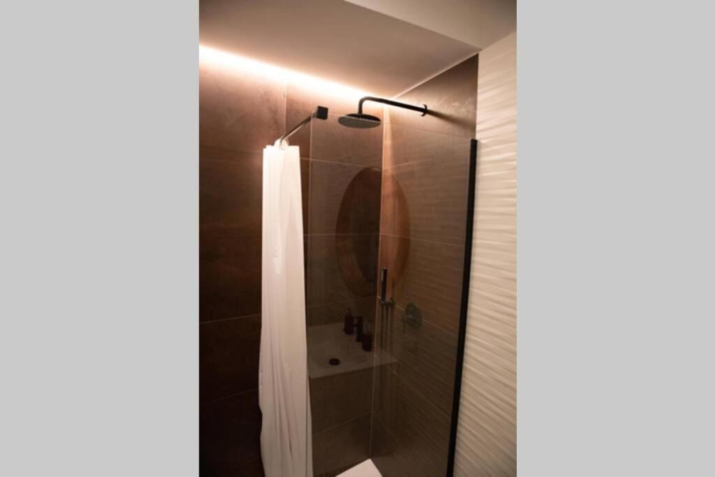Nuovo In Zona Navigli Appartement Milaan Buitenkant foto